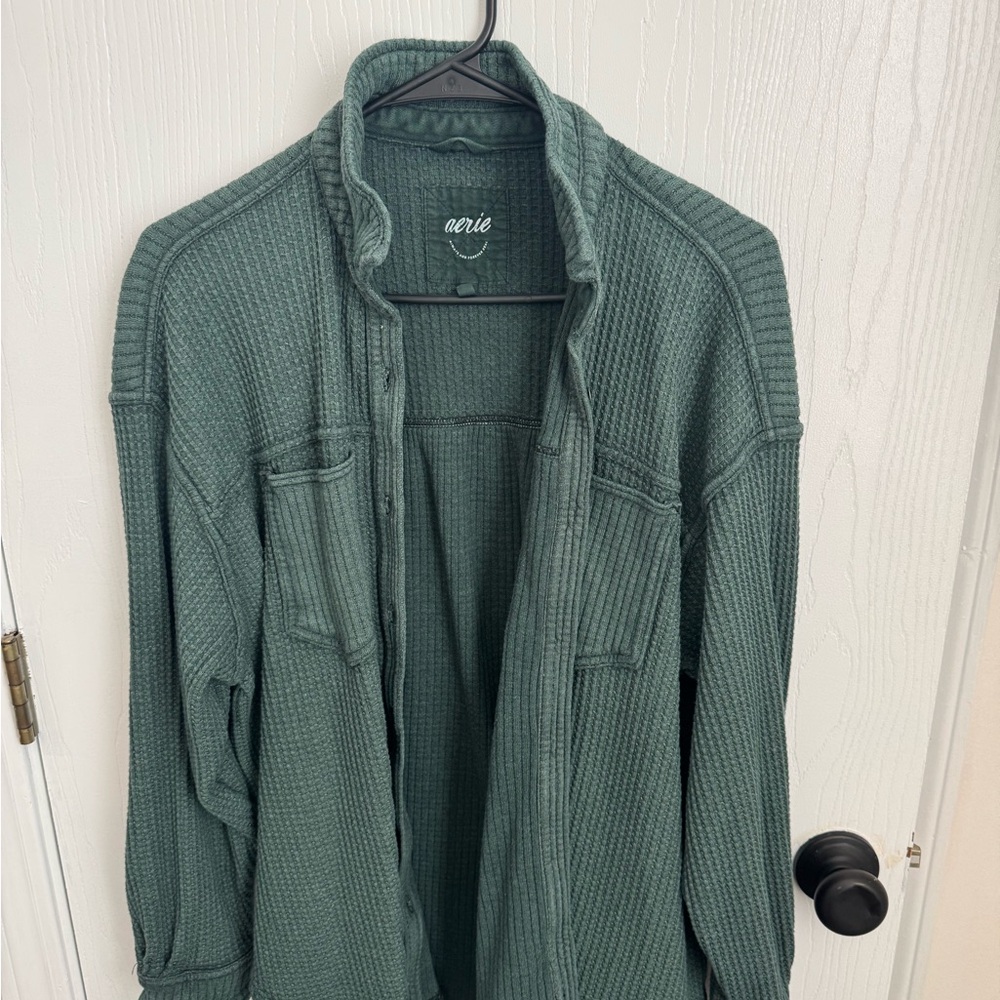 Aerie women’s green button up shirt